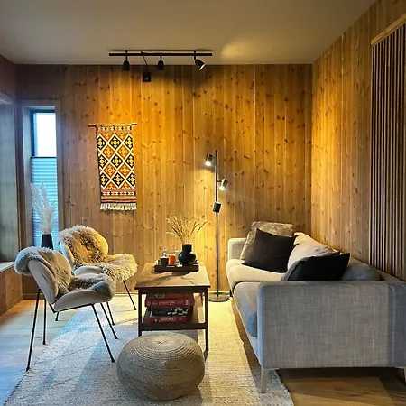 Exclusive In A Great Hiking And Skiing Area Apartment *